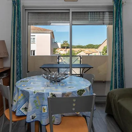 Pour 4 Personnes Avec Piscine Au Lavandou - Fr-1-803-94 Apartamento *