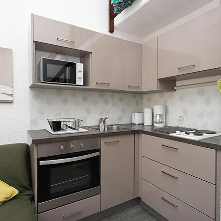 Pour 4 Personnes Avec Piscine Au Lavandou - Fr-1-803-94 Apartamento Le Lavandou